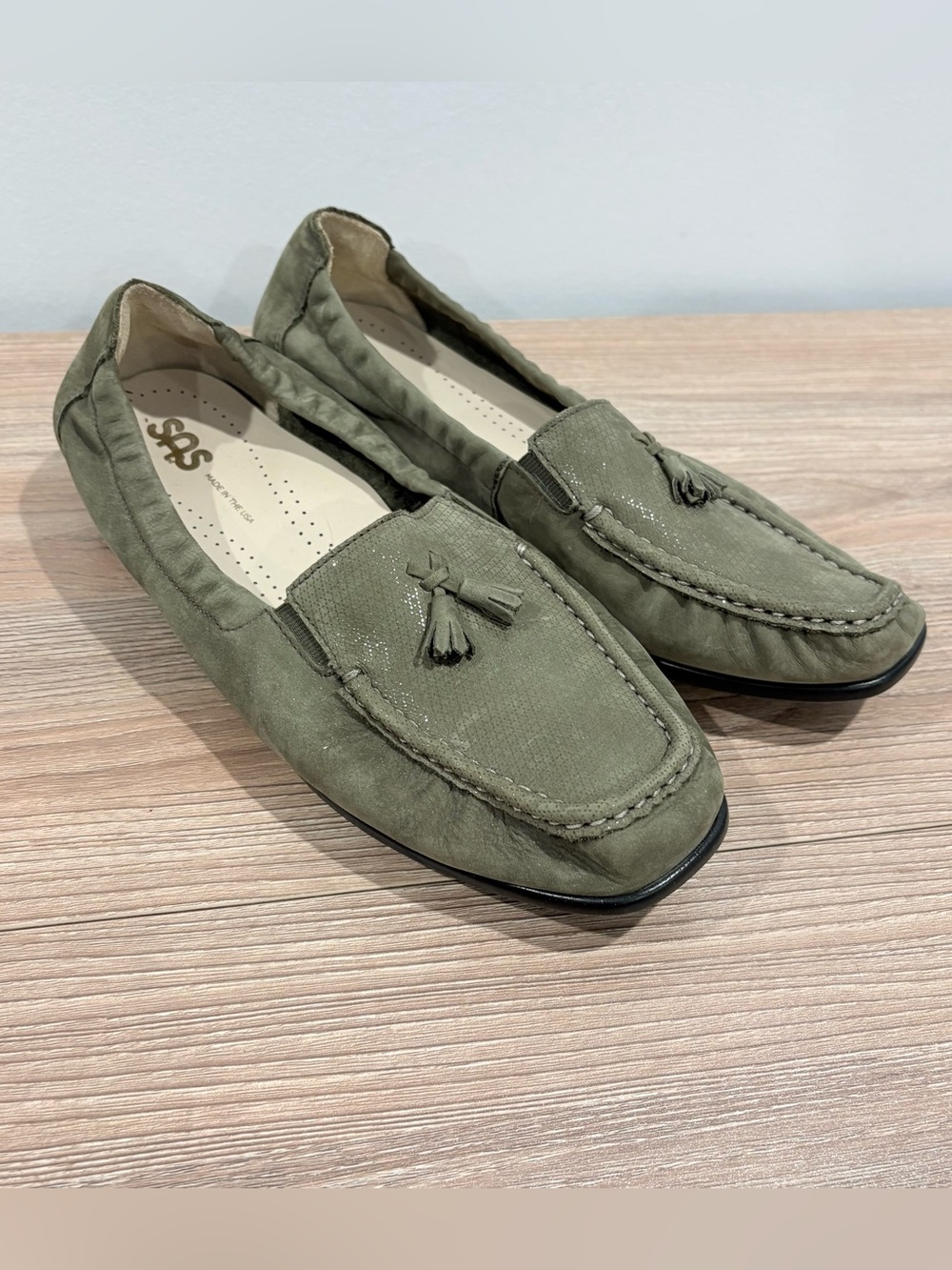 SAS Women Green Suede Hope Slip On Loafer Sz 9WW Comfort Casual Shoe